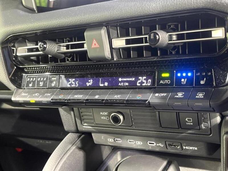 LAND CRUISER 250
