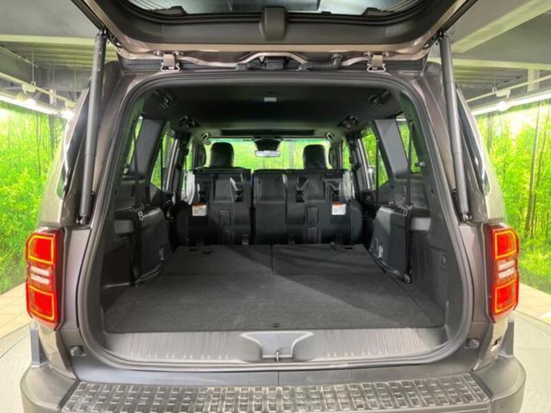 LAND CRUISER 250