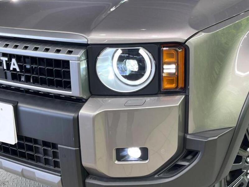 LAND CRUISER 250