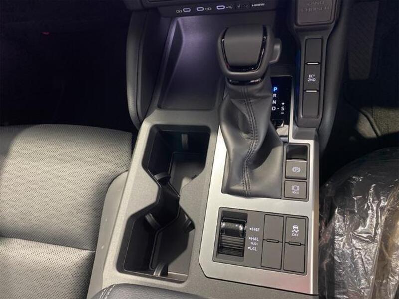 LAND CRUISER 250