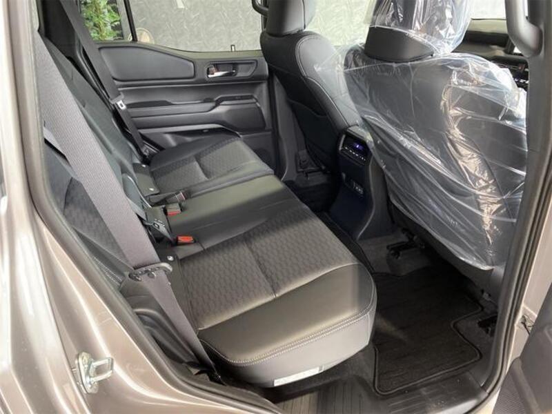LAND CRUISER 250