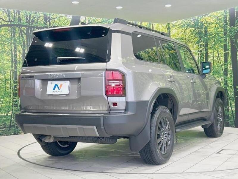 LAND CRUISER 250