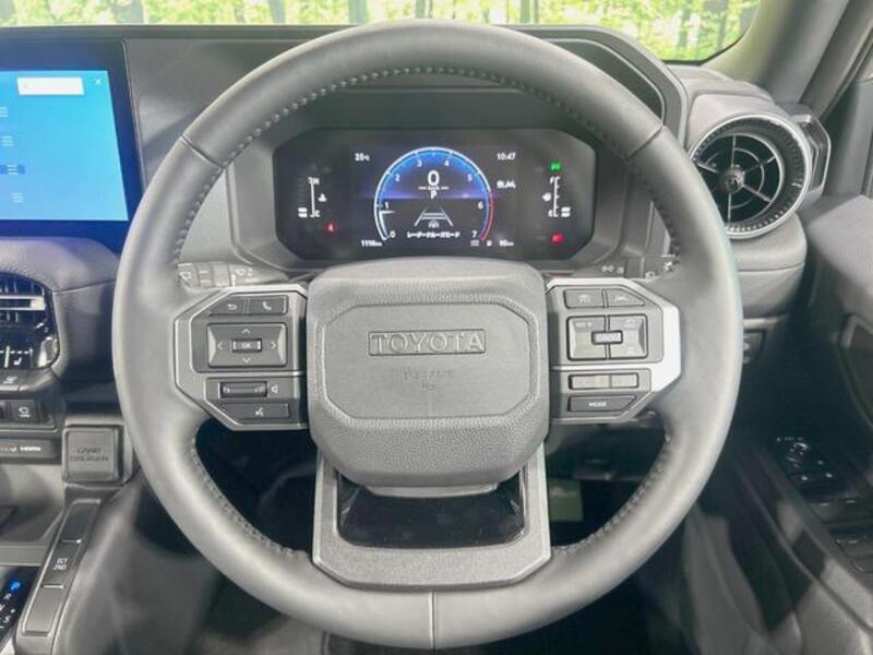 LAND CRUISER 250