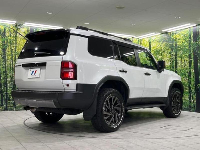 LAND CRUISER 250
