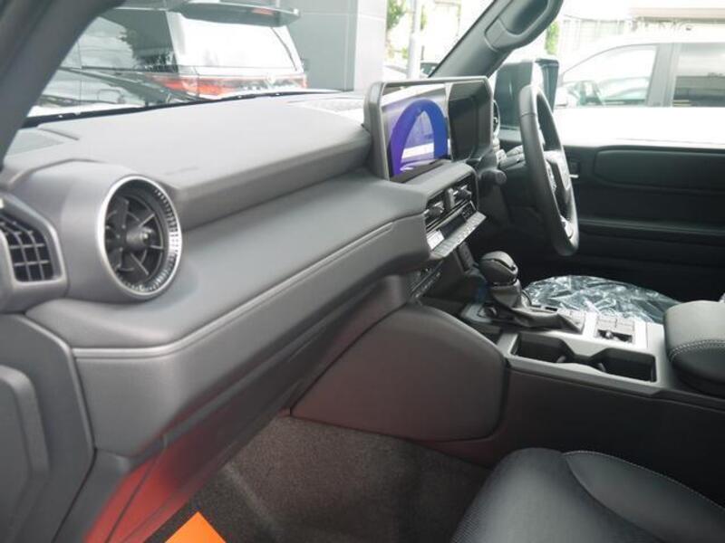 LAND CRUISER 250