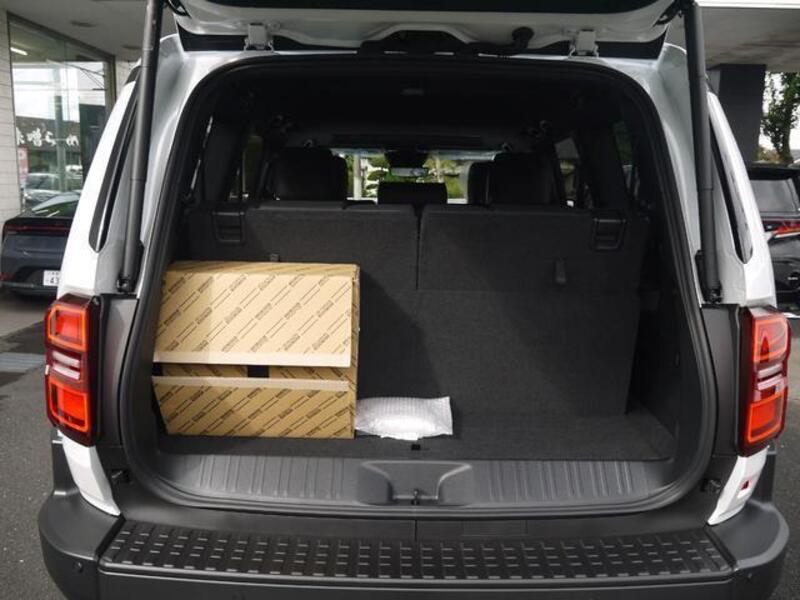 LAND CRUISER 250
