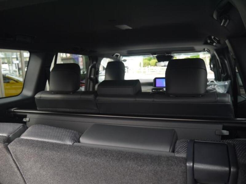 LAND CRUISER 250