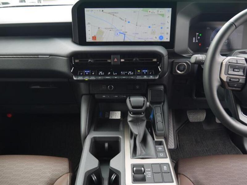 LAND CRUISER 250