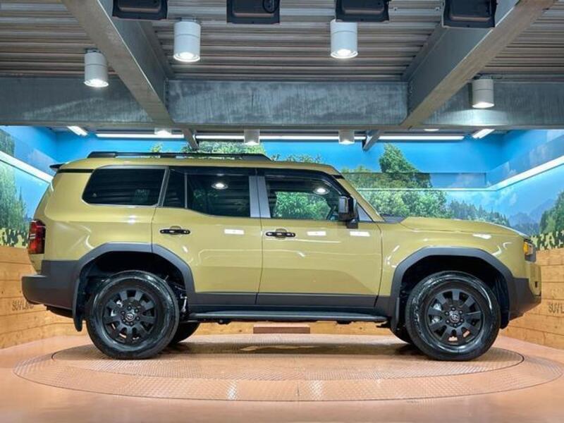 LAND CRUISER 250