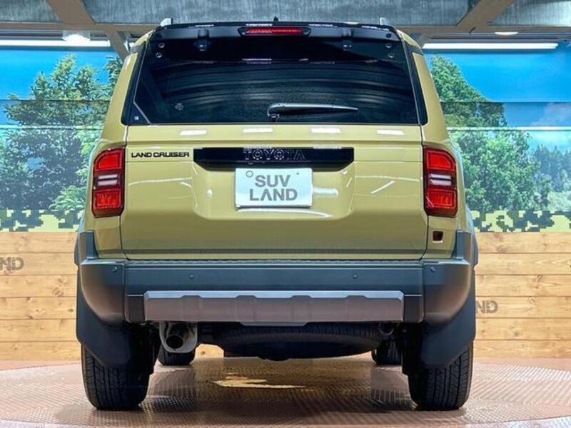 LAND CRUISER 250