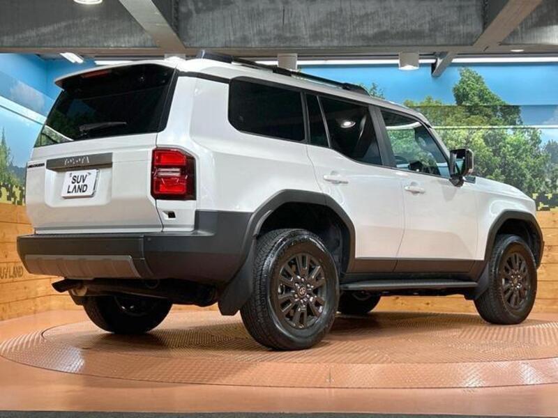 LAND CRUISER 250