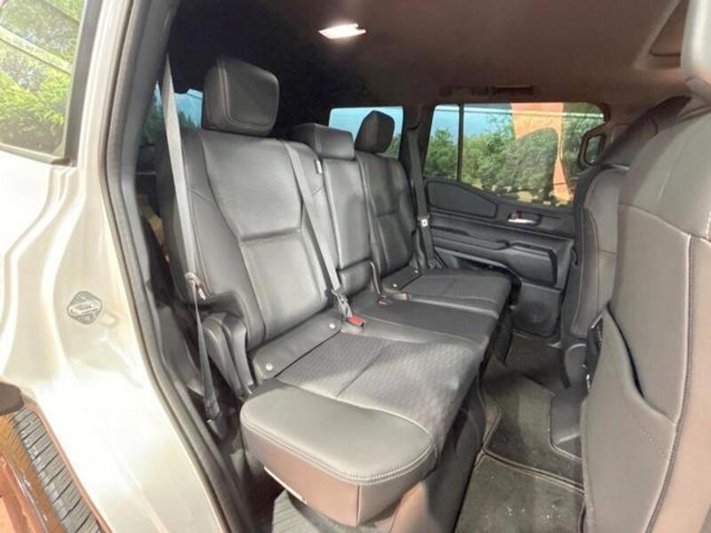 LAND CRUISER 250