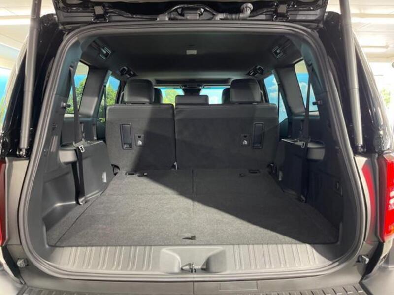 LAND CRUISER 250