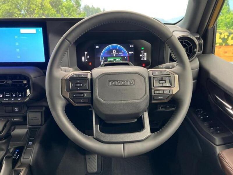 LAND CRUISER 250