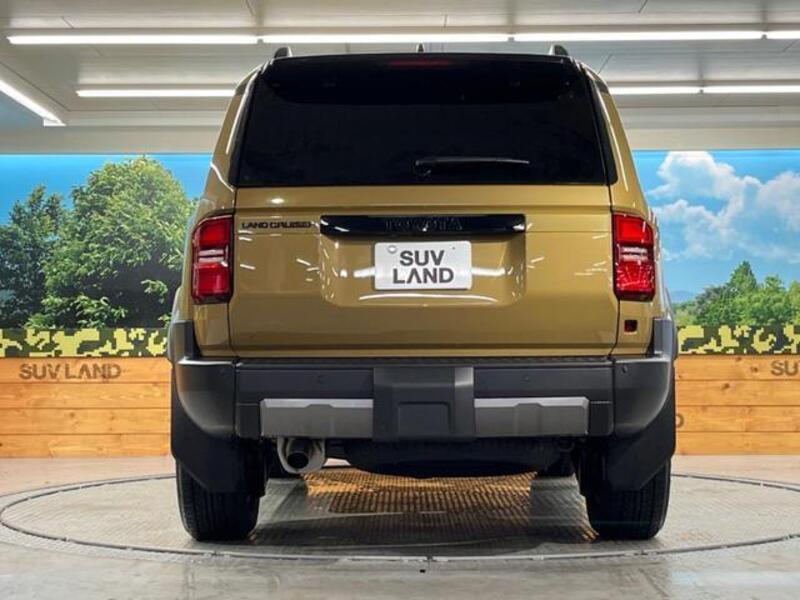 LAND CRUISER 250