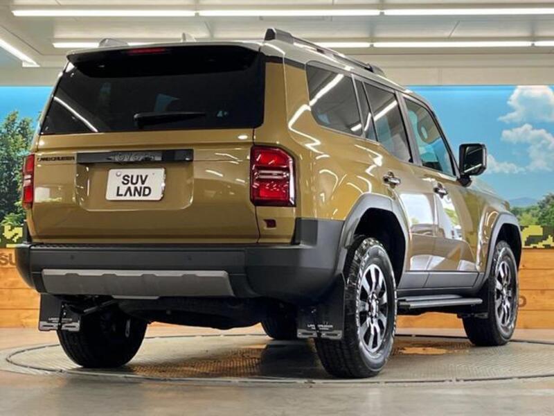 LAND CRUISER 250