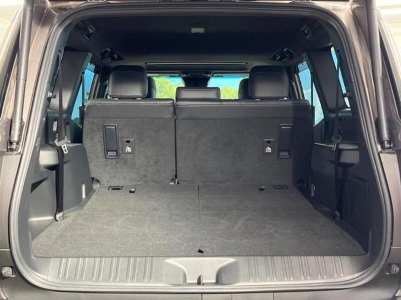 LAND CRUISER 250