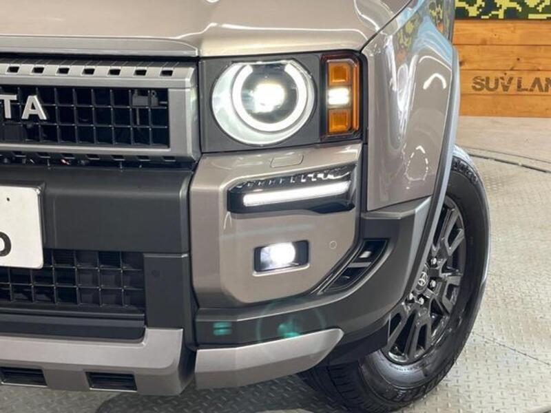 LAND CRUISER 250