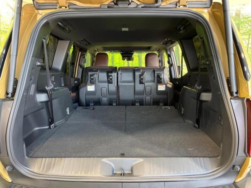 LAND CRUISER 250