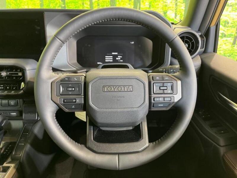 LAND CRUISER 250