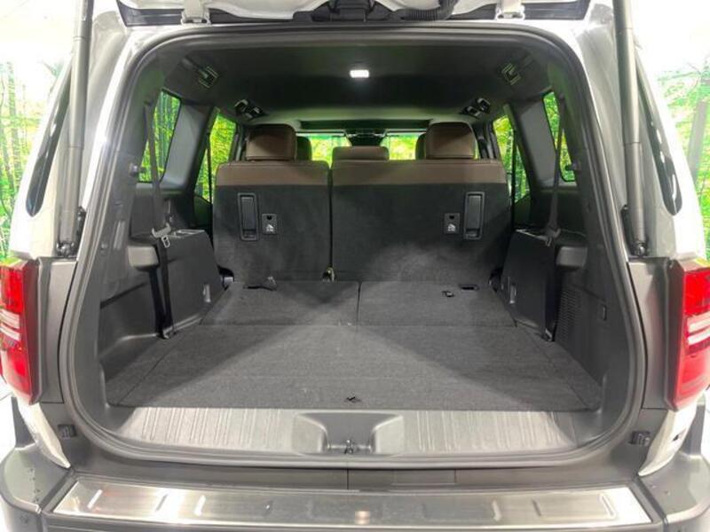 LAND CRUISER 250