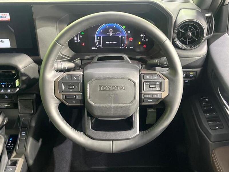 LAND CRUISER 250