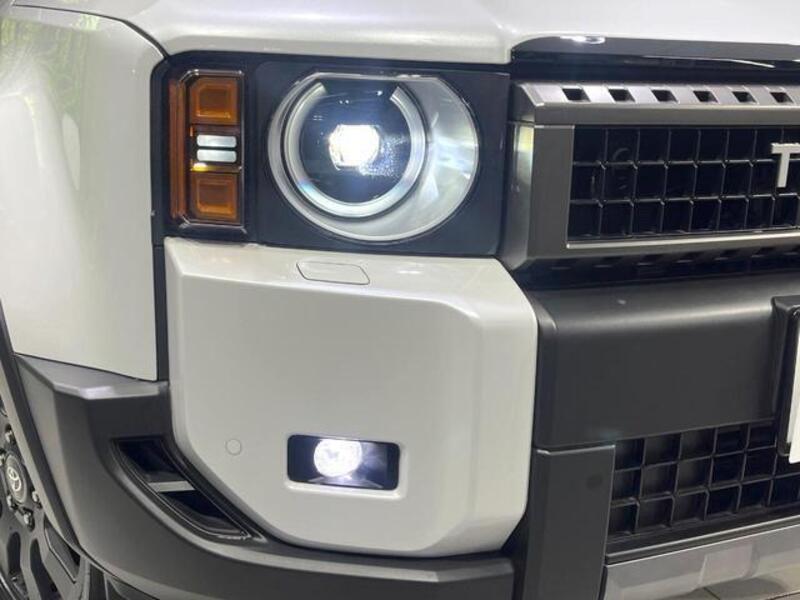 LAND CRUISER 250