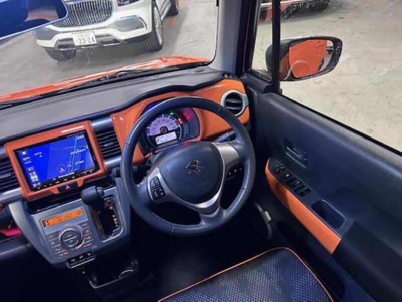 HUSTLER