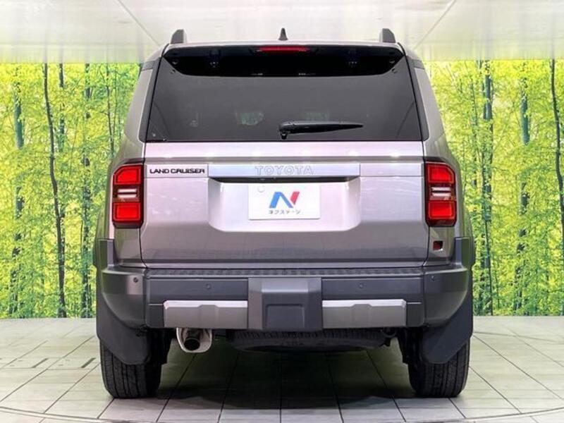 LAND CRUISER 250