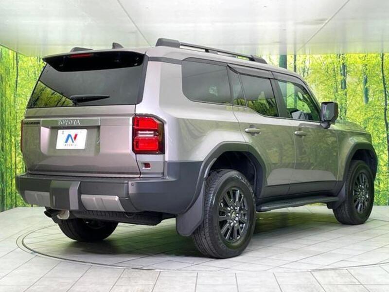 LAND CRUISER 250