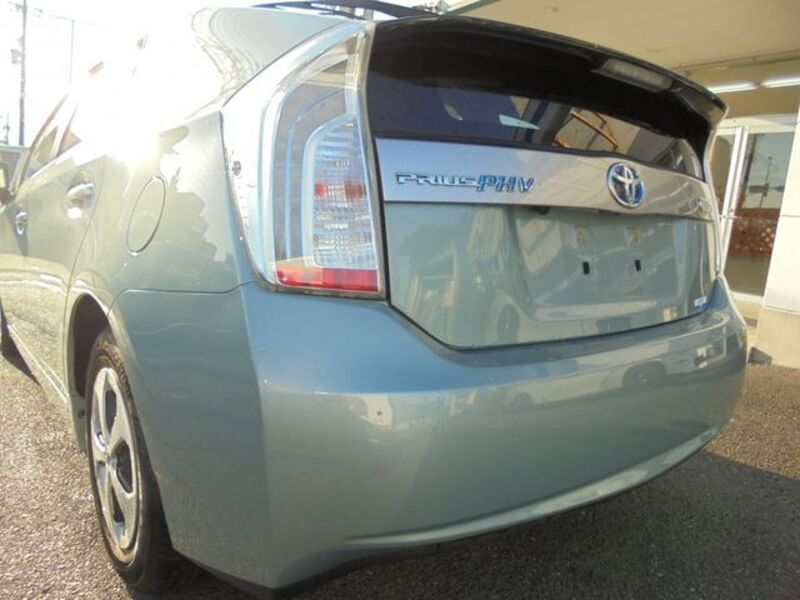 PRIUS PHV
