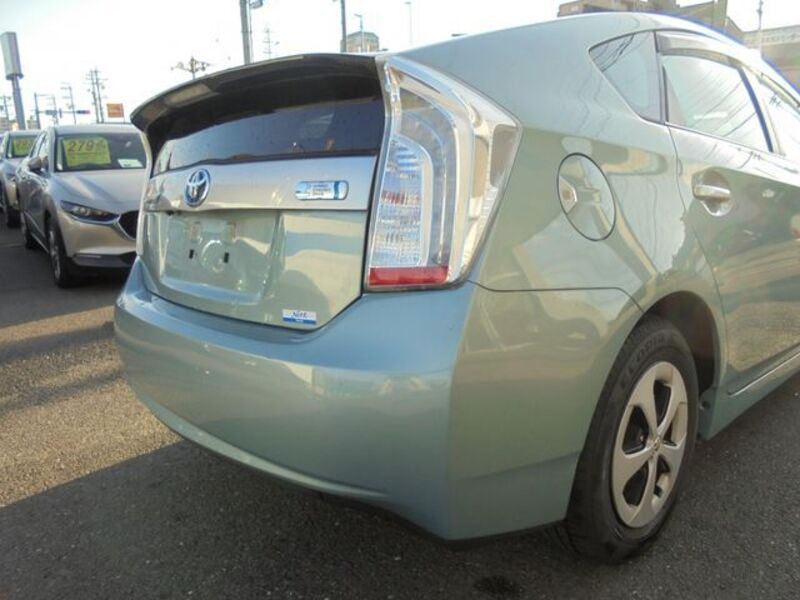 PRIUS PHV