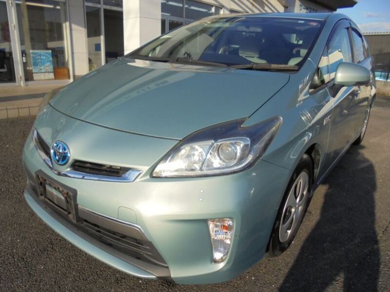 PRIUS PHV