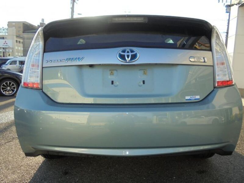 PRIUS PHV