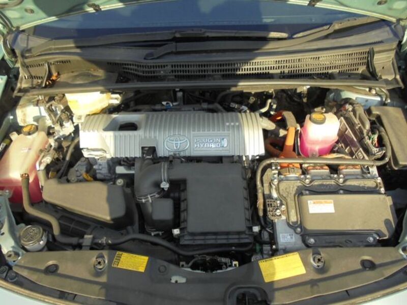 PRIUS PHV