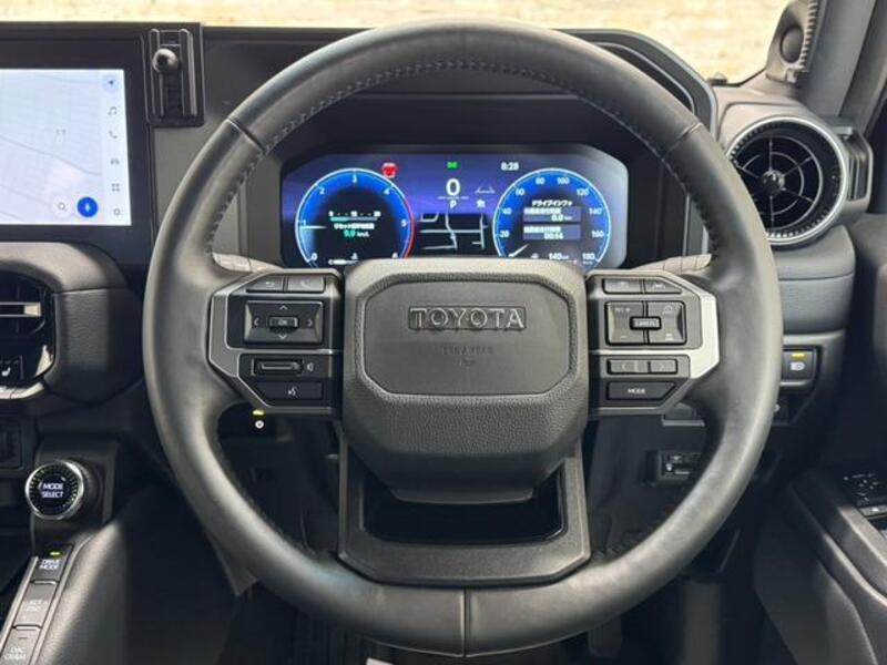 LAND CRUISER 250