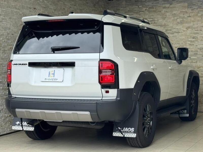 LAND CRUISER 250