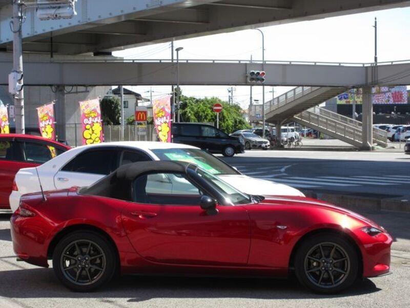 ROADSTER