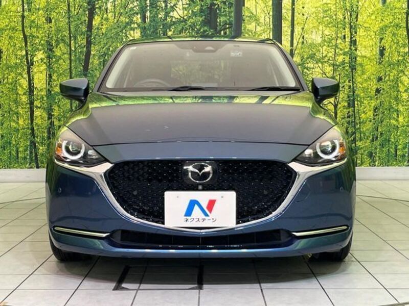 MAZDA2