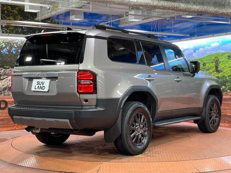 LAND CRUISER 250