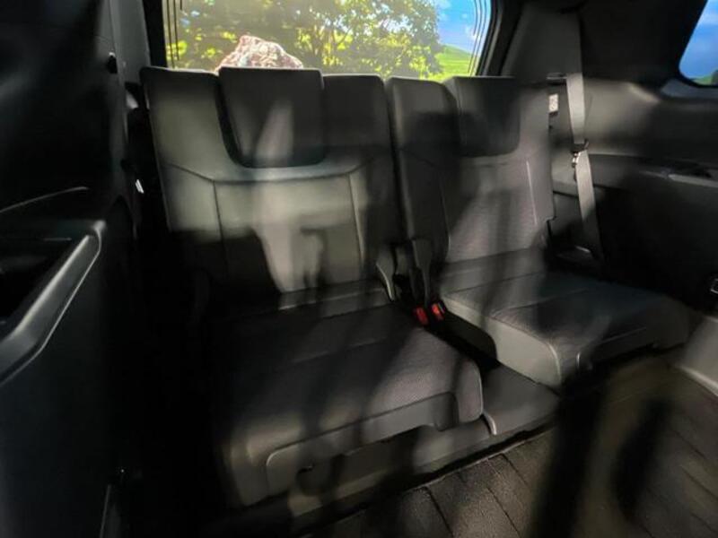 LAND CRUISER 250