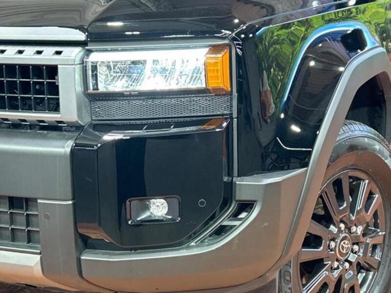 LAND CRUISER 250