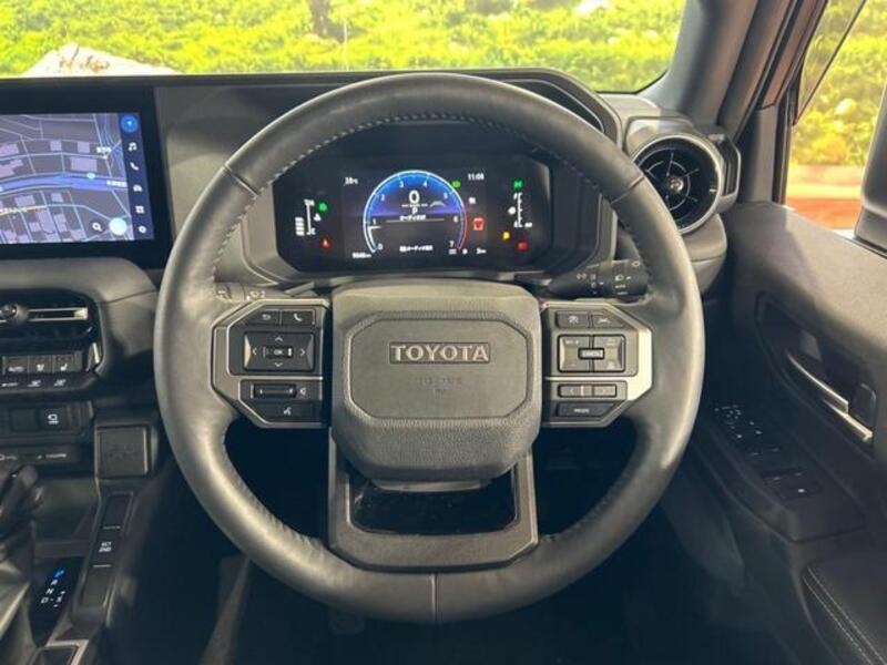 LAND CRUISER 250