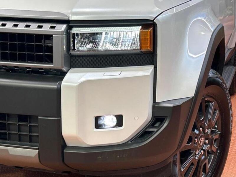 LAND CRUISER 250