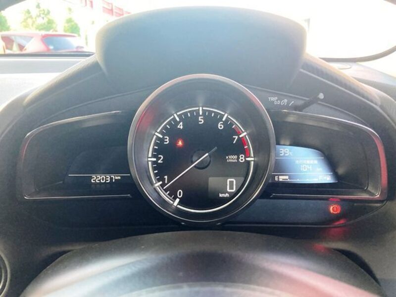 MAZDA2