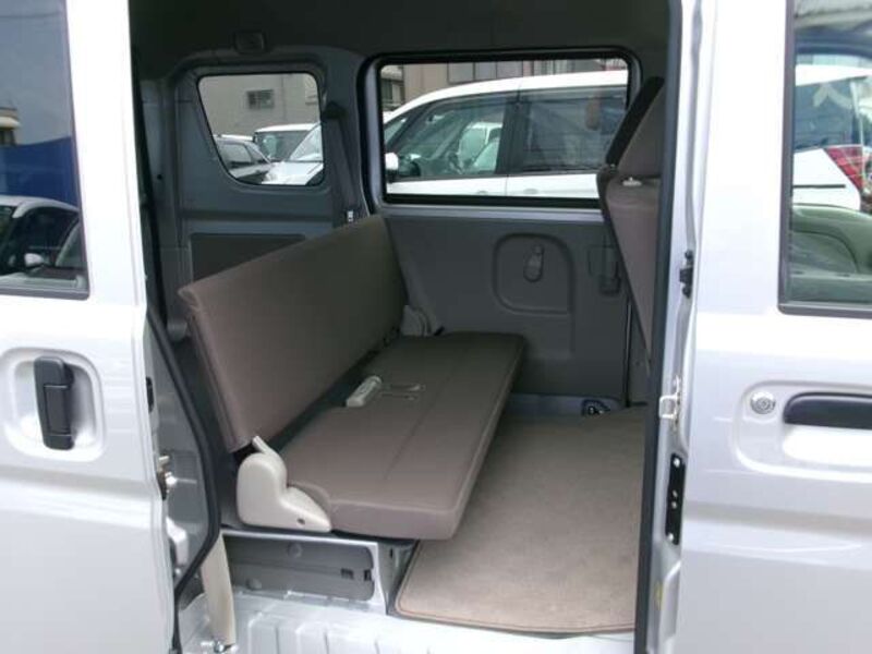 CLIPPER VAN