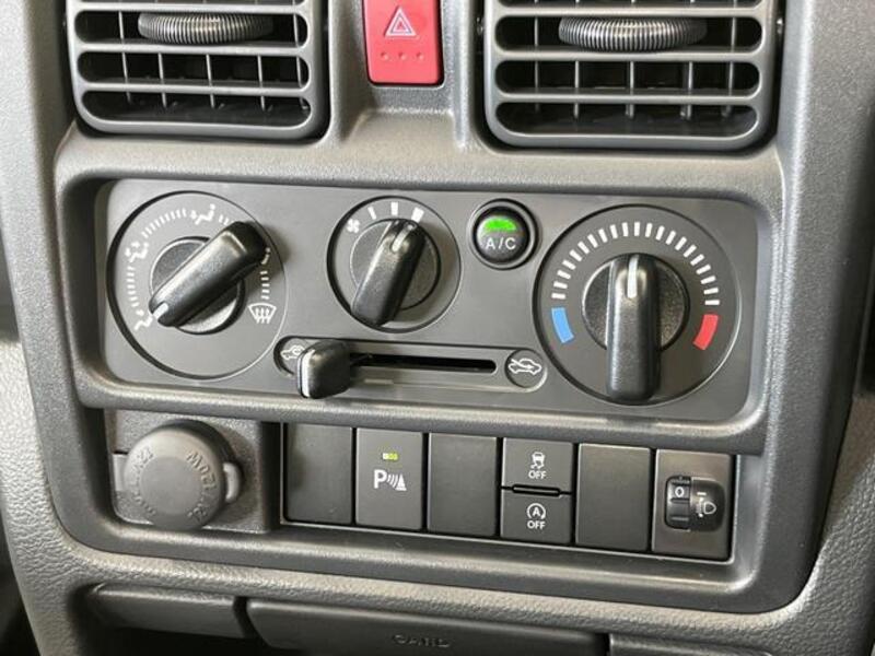 CLIPPER TRUCK