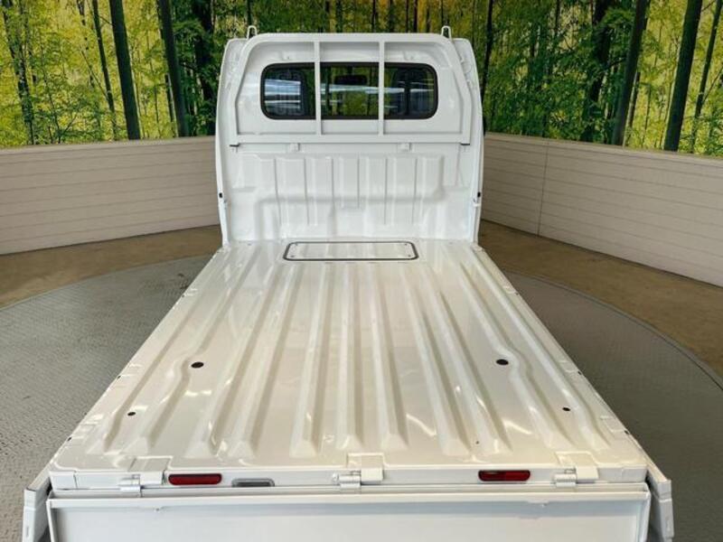 CLIPPER TRUCK