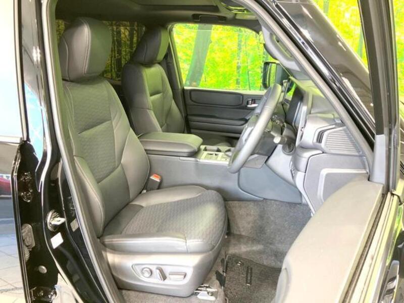 LAND CRUISER 250