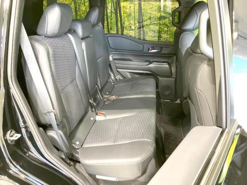 LAND CRUISER 250